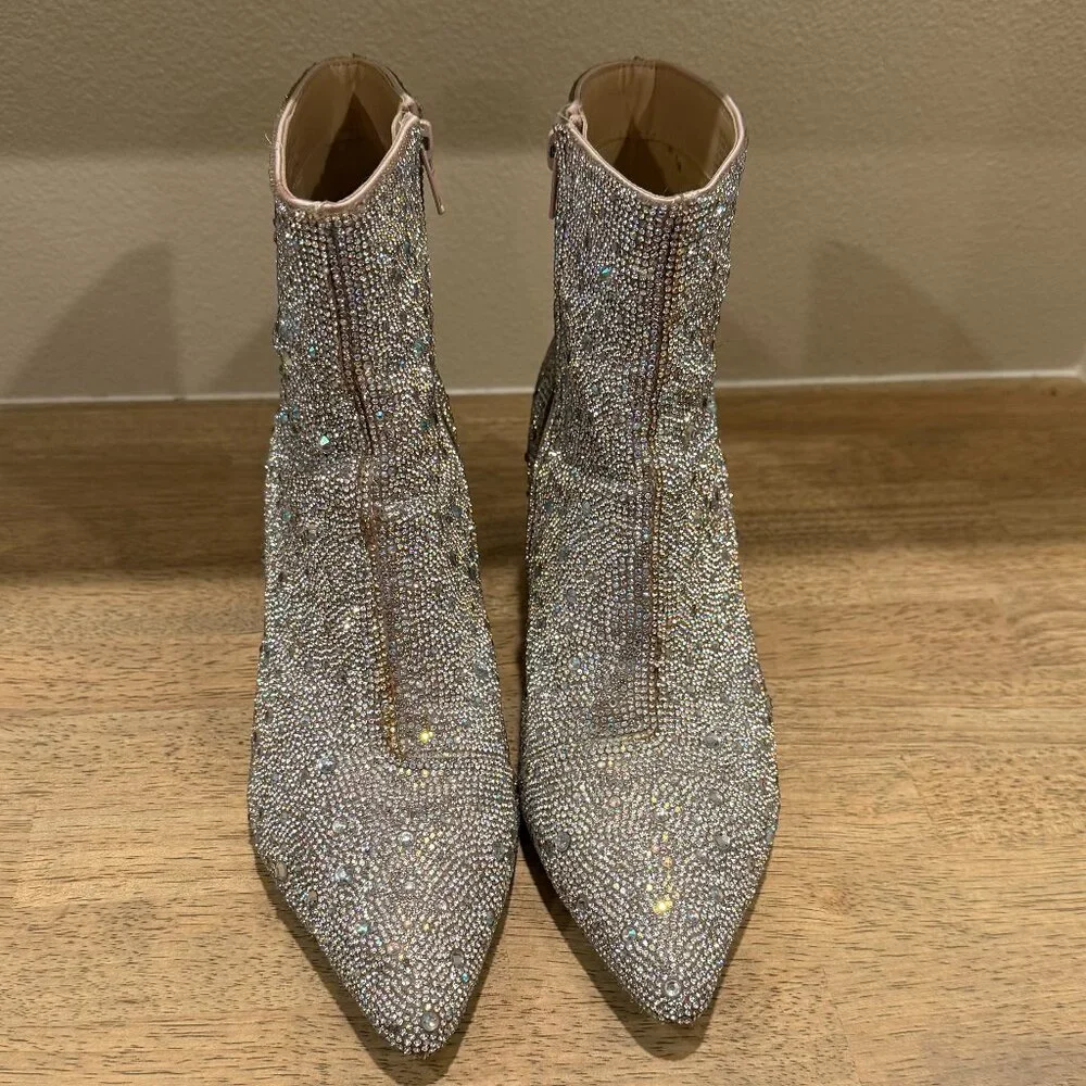 Betsey Johnson Silver Metallic Kyla Ankle Boots Size 9.5 GUC - Picture 6 of 7